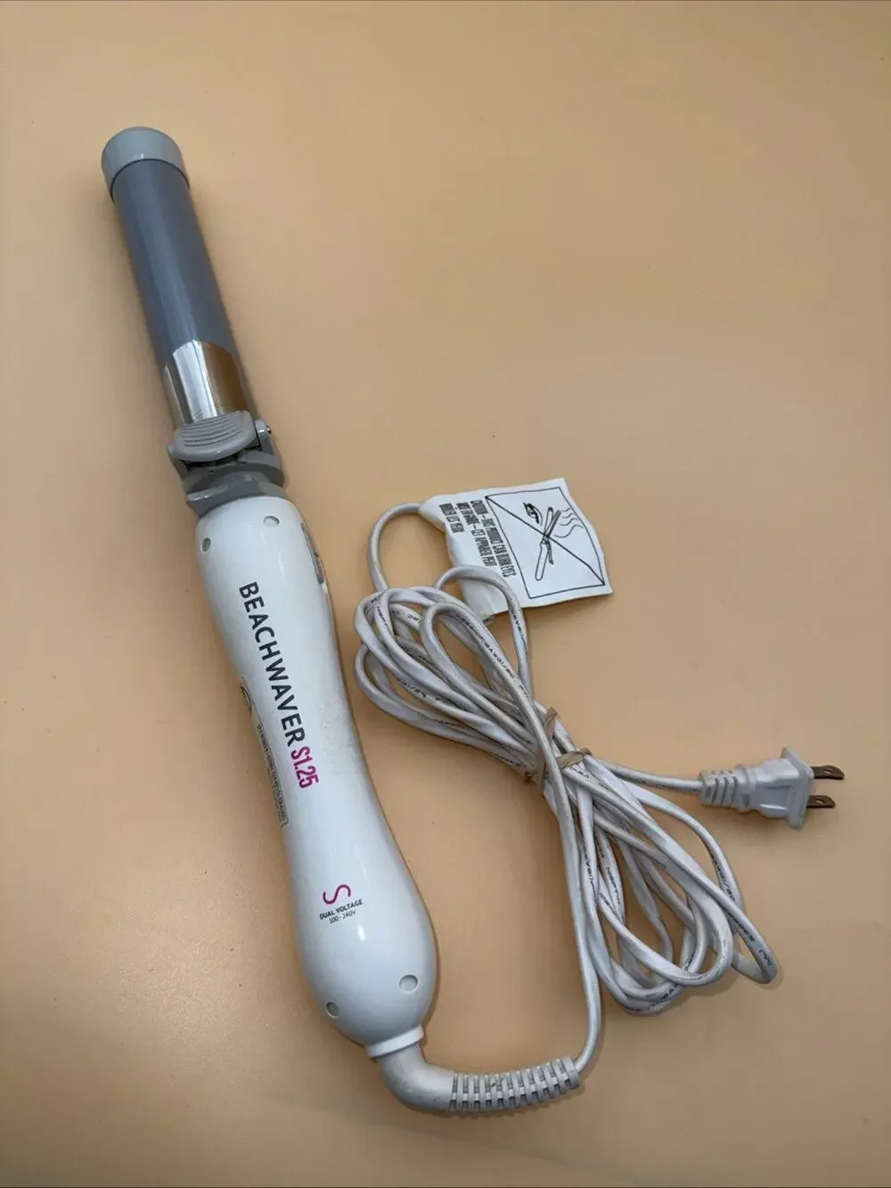 Beachwaver S1.25 Rotating Hair Curling Iron White DV1138